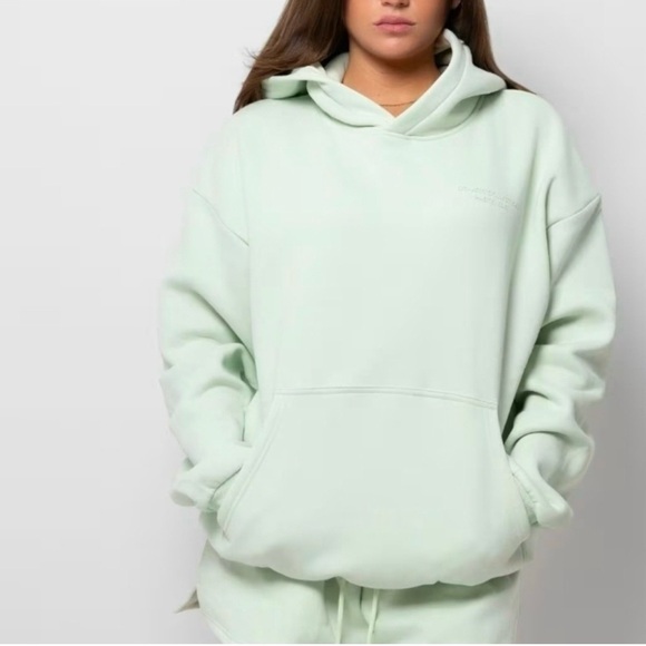 Comfrt Tops - NWT Comfrt Hoodie, Pastel Green, size M, smoke free home